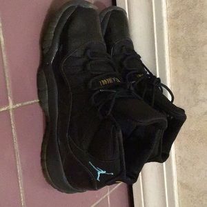 Jordan 11  Gamma black/blue